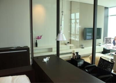 1 Bedroom for sale at Chao Phraya River View, near BTS