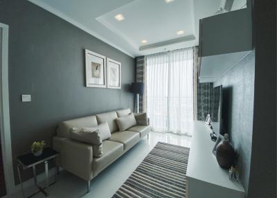 Brand New 2 bedrooms Condominium for Sale near 2 lines of Sky Train with special promotion !