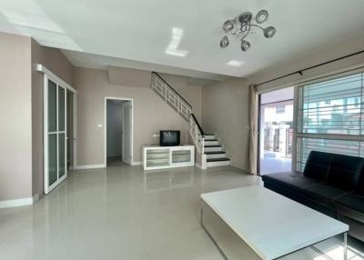 2 storey house for sale, house in the project, special price Baan fan greenery, Bang Lamung, Pattaya