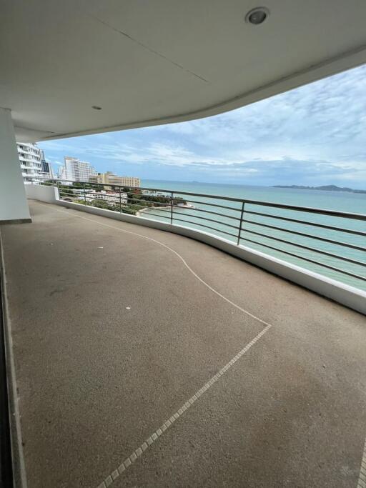 Sale, rent, condo, golden location, sea view room, special price Royal Cliff Pattaya