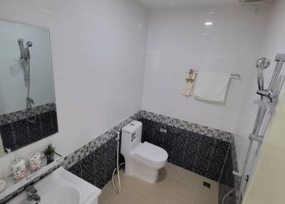 Beautiful house in the project, ready to move in house, special price, outstanding location, convenient transportation  Nern Plub Wan, Phatthanakan Road, Pattaya