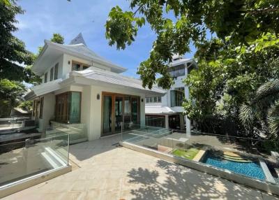 beautiful house by the sea House ready to move in, good location, Wongamat, Pattaya