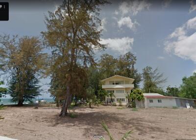 Land for sale on the beach, Na Jomtien 12, Sattahip, Chonburi.