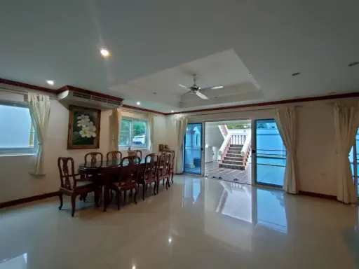 
                        Beautiful house with private pool, best price, Thung...