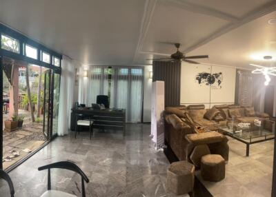 House for sale in Pool Villa Na Jomtien, Pattaya. 3 bedrooms, 4 bathrooms, special price Jomtien Yacht Club Village