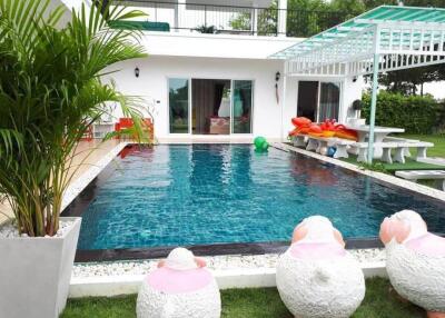 Pool villa for sale, 6 bedrooms, 5 bathrooms, special price, ready to move in, Chaiyaphruek, Pattaya