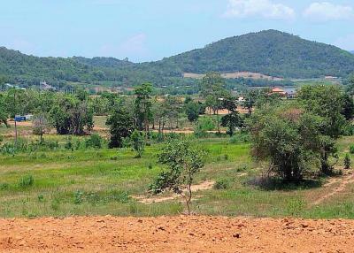 Land for sale, Thong Mungkorn, mountain view, Khao Chi Chan, Na Jomtien, Sattahip, Chonburi.  Land 9 Rai 71.5 Sq Wa