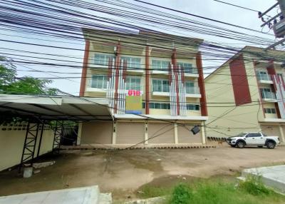 3-storey commercial building for sale, next to J Intersection Road, Sattahip, special price