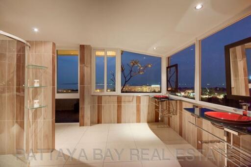 Sombat Condo View Penthouse Pattaya for Sale