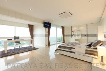 Sombat Condo View Penthouse Pattaya for Sale