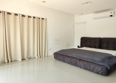 Baan Plu Villa, 4 bedrooms, 5 bathrooms, Huay Yai, Pattaya, special price