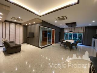 4 Bedrooms House For Sale in Grand Bangkok Boulevard Rama 9-Srinakarin