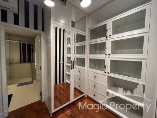 4 Bedrooms House For Sale in Grand Bangkok Boulevard Rama 9-Srinakarin