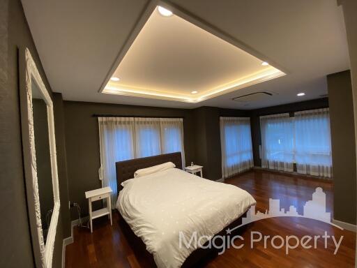 4 Bedrooms House For Sale in Grand Bangkok Boulevard Rama 9-Srinakarin