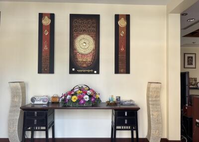 Luxury villas that come with  Designed and decorated in style combining Thai and Balinese styles.  Can