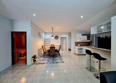 express express Single house, 3 bedrooms, 2 bathrooms, Soi Siam Country Club, Pattaya.