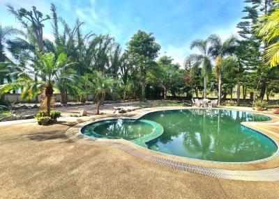 Pool villa for sale, large area, Bang Saray, Sattahip, Chonburi