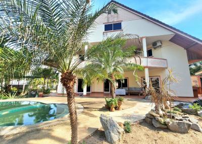 Pool villa for sale, large area, Bang Saray, Sattahip, Chonburi