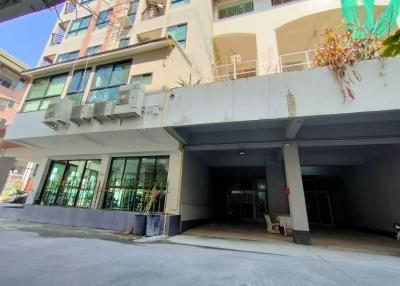 Commercial building for sale with rooms near Jomtien beach, special price