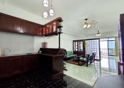 Urgent sale, condo, studio room, on a golden location, sea view beautiful room ready Jomtien Complex Pattaya