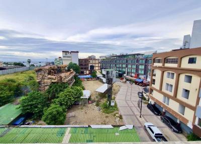 Commercial building, golden location, special price, Pattaya Second Road