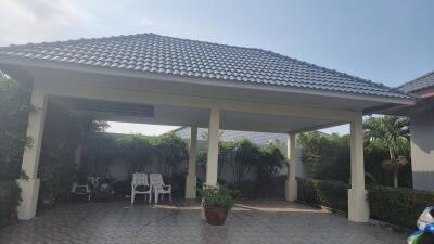 Big house for sale, large area with private pool, Huay Yai, Pattaya.