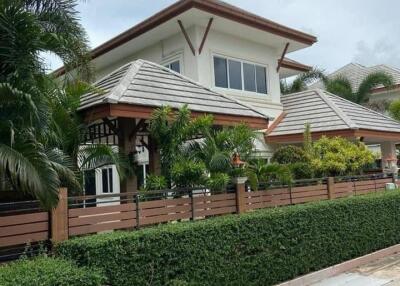Quick sale, two-storey detached house, Dusit Pattaya, price only 4,990,000 baht.