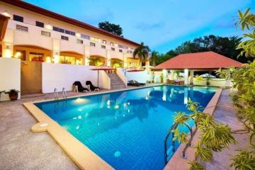 Luxury pool villa, good atmosphere, complete facilities. Meet the lifestyle of urban people like you