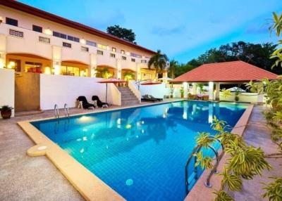 Luxury pool villa, good atmosphere, complete facilities. Meet the lifestyle of urban people like you