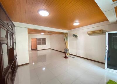 Baan Fang Talay Townhouse 2 floors,