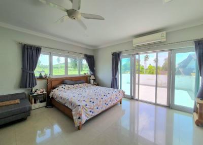 Pool villa for sale with mountain view Corner house, Bang Saray, Sattahip