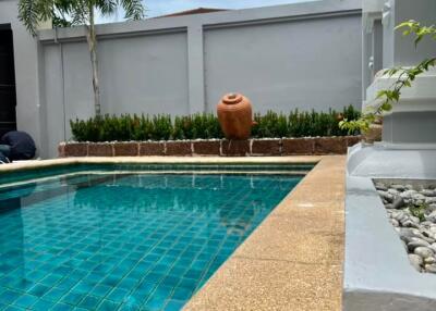 Pool villa for sale near the sea, Na Jomtien, Pattaya, special price