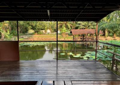 Resort for sale with 10 rai of land near Mabprachan Reservoir, Nong Prue.