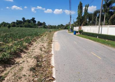 Land for sale near the edge of Mabprachan Reservoir, Nong Prue, Pattaya.