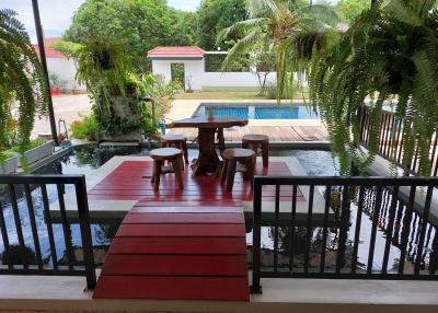Baan Suan Pattaya, near Kating Lai Beach, only 1 kilometer. The area of ​​the house is very wide, good price.