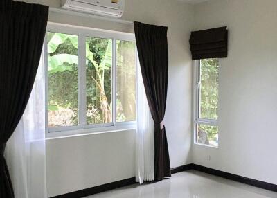 House and land for sale Big house, wide area, Soi Na Jomtien, Pattaya
