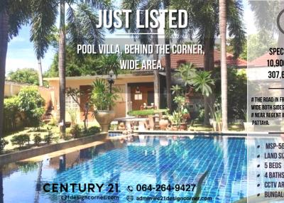 Private detached house for sale with swimming pool. Price 10,900,000 baht