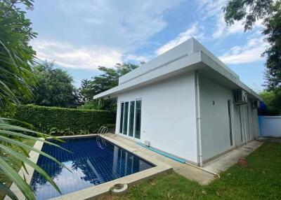 house for sale Soi Khao Chee Chan, Na Chom Thian, Sattahip, only 5,500,000 baht.