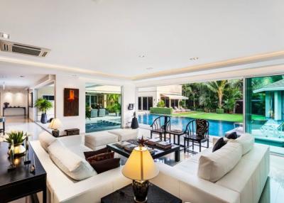 Luxury Villa Mabprachan Lake Pattaya Amazing price, only 65,000,000 baht.