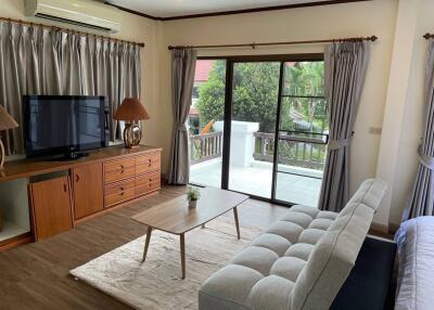 village by the sea Sukhumvit near the new motorway exit House with 3 bedrooms, 3 bathrooms, Na Jomtien, Pattaya.