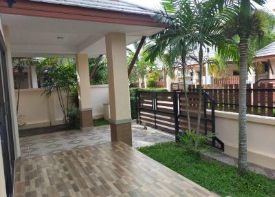 2 storey detached house for sale with swimming pool. Baan Dusit Pattaya.