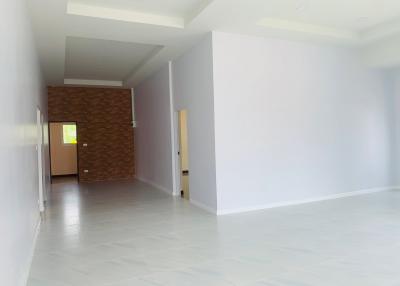 Newly built 3 bedroom house for sale in Nong Ket Yai - Nong Pla Lai, Pattaya.