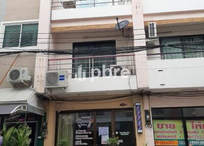 Town House For Sale In Soi Buakhao