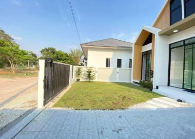 Single house, Nordic style, spacious area, pontoon house, Pattaya. ‼️‼️2,790,000 #Value price Area size 50 sq m.  3 bedrooms