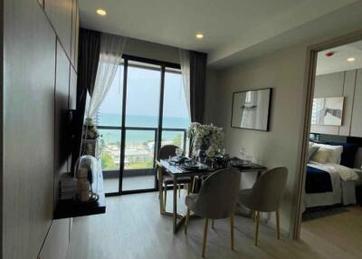 Condo for sale, sea view, Pattaya, 2 bedrooms, 2 bathrooms, sea view condo  near the beach