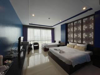 Hotel for sale  Beachfront  NAJomtien, Sattahip, Chonburi .