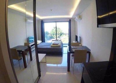 Condo for sale, studio room, size 25 sq m, price 950,000 baht.