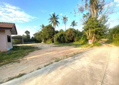 1 Rai land in Pong, Bang Lamung, Chonburi. For sale 3.7  million baht