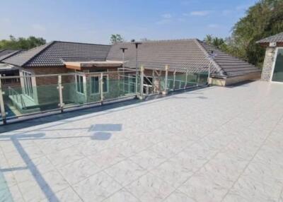 # Single house with swimming pool No common fees, Nong Ket Noi, Pattaya.
