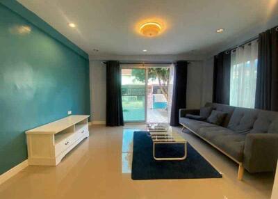 2 storey townhome for sale (corner), beautiful furnished, Pattaya. 2 bedrooms 1 bathroom.